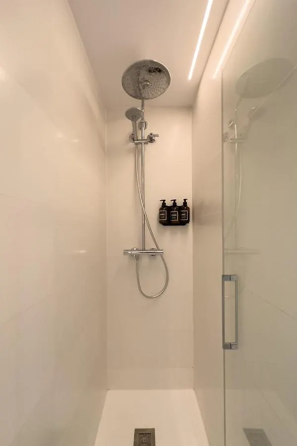 Barcelona Touch Apartments - Progres L'Hospitalet de Llobregat 0*,  Espanha